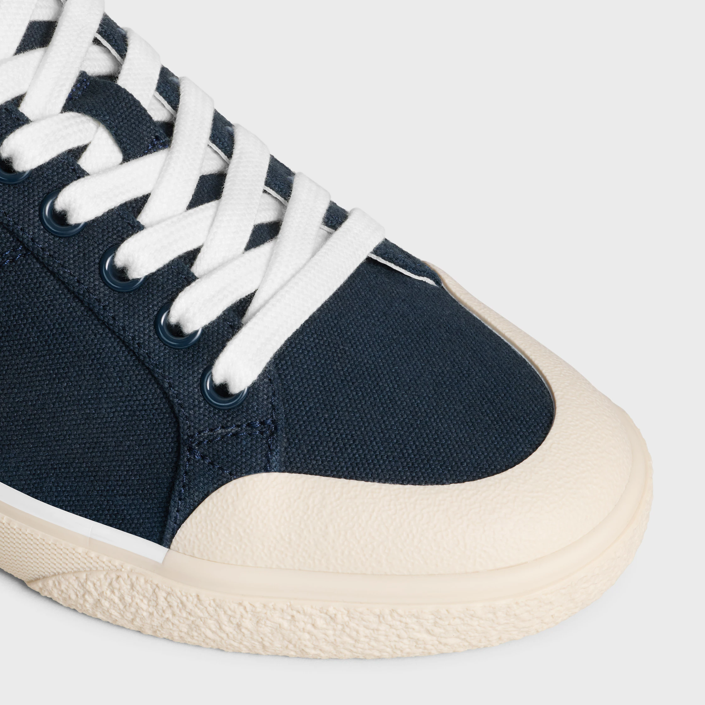 BASKET ALAN AVEC TRIOMPHE EN COTON