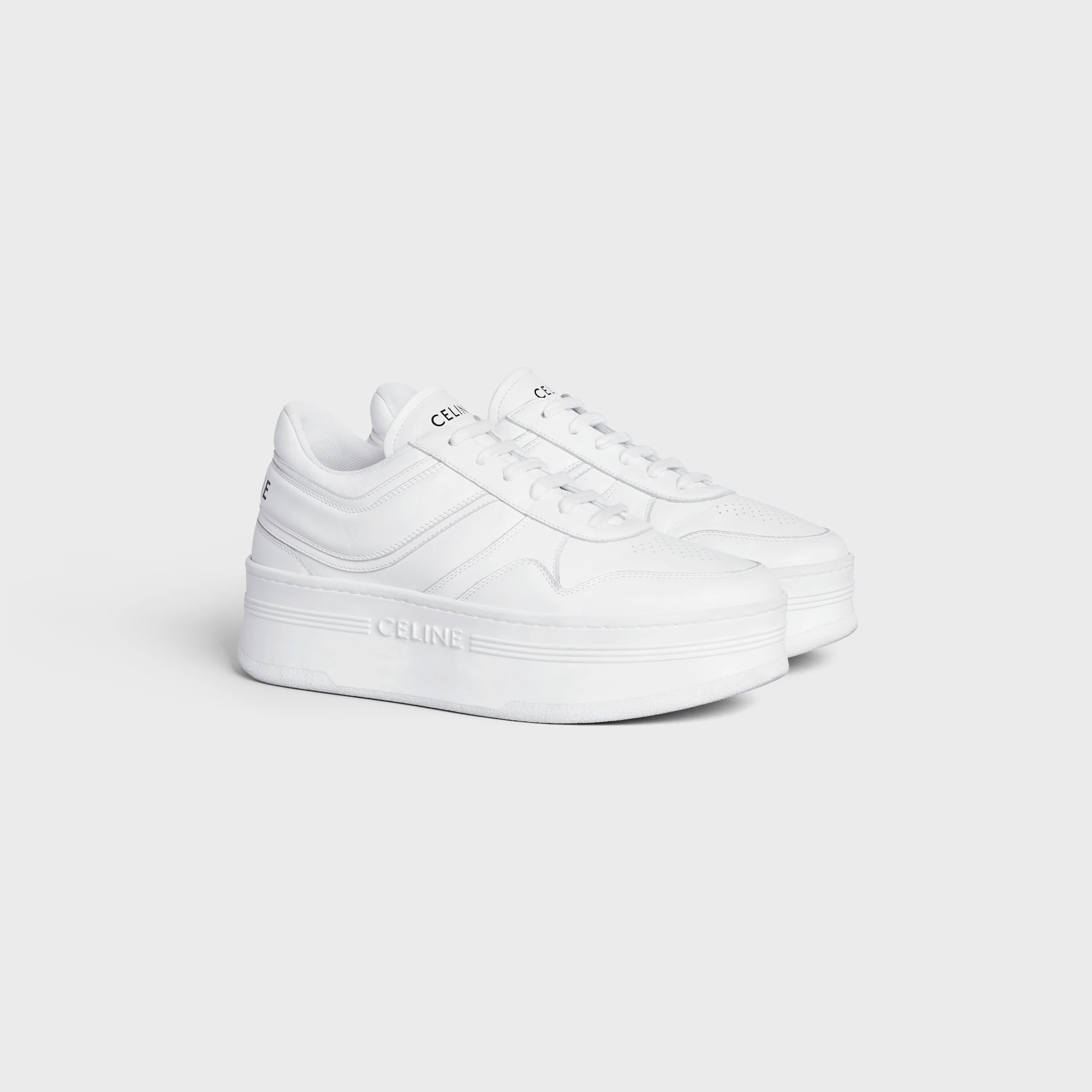 BLOCS DE CHAUSSURES DE TYPE SNEAKERS A TALON PLAT EN VEAU