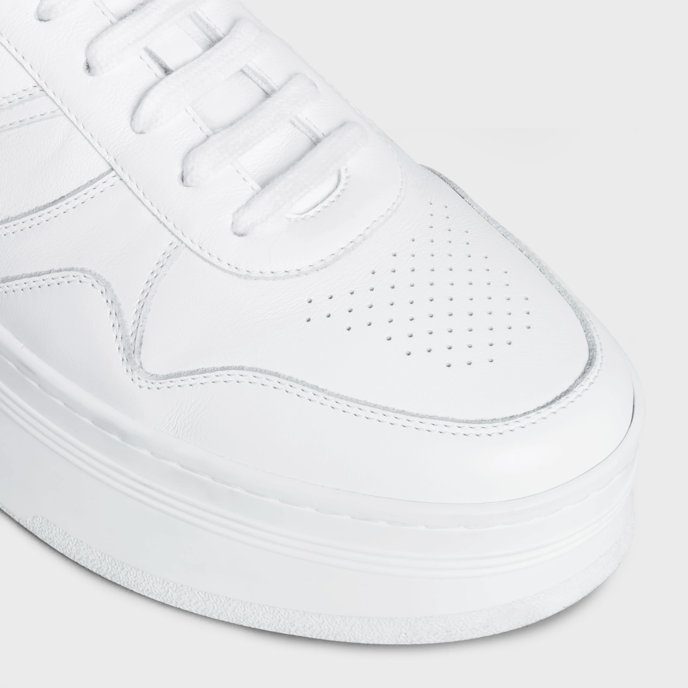 BLOCS DE CHAUSSURES DE TYPE SNEAKERS A TALON PLAT EN VEAU