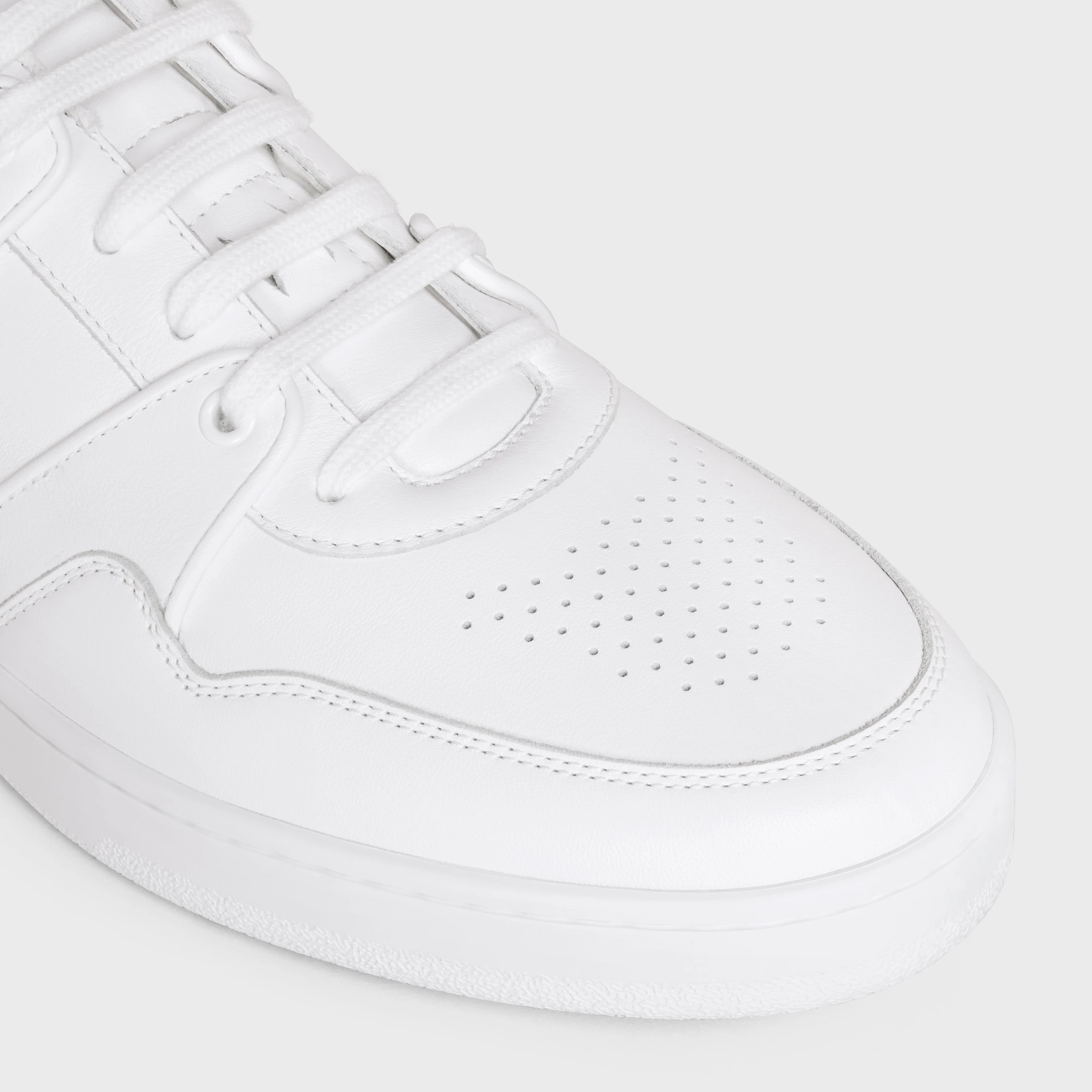 CELINE TRAINER CT-04 BASKETTE BASSE À LACETS EN VEAU