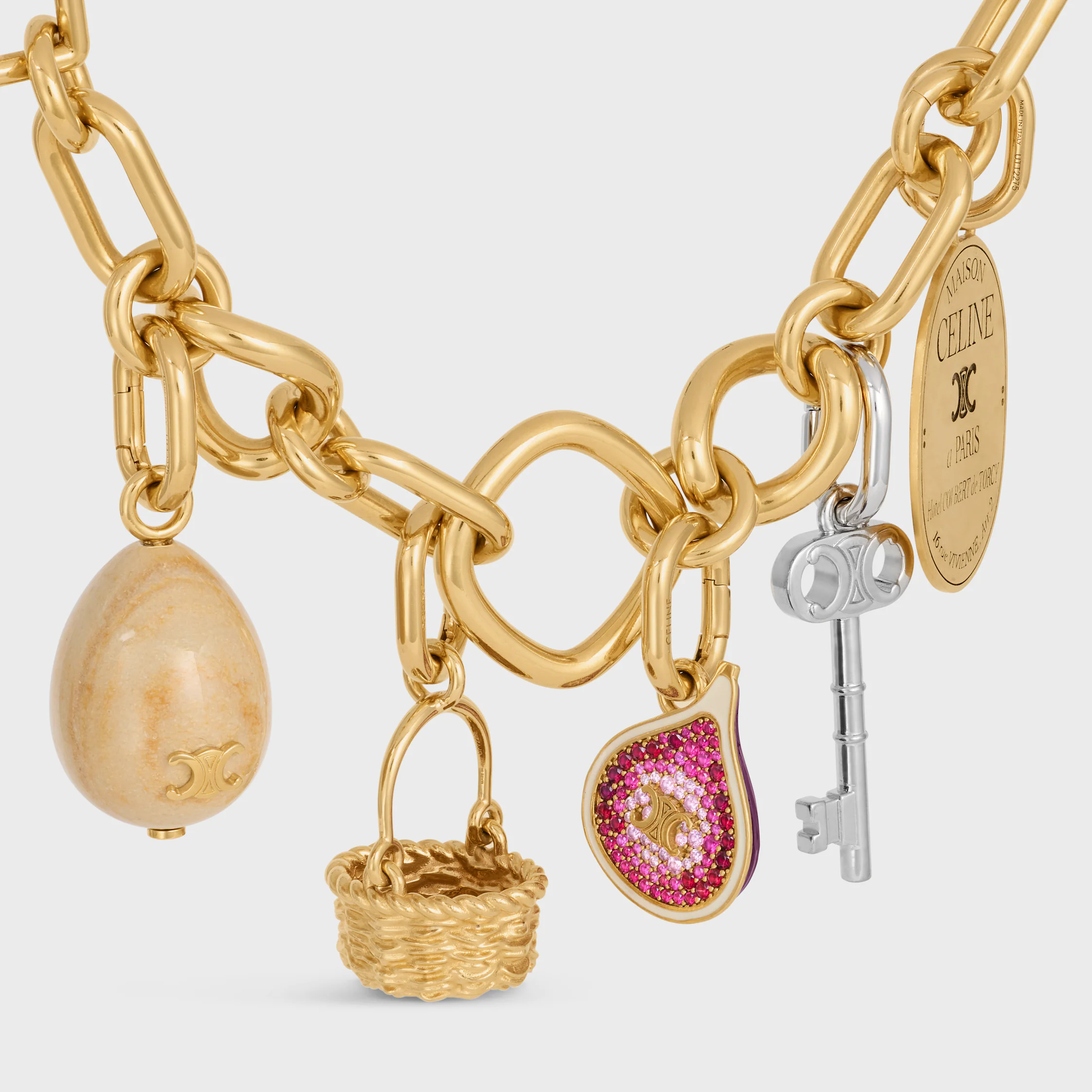 CHARM EN LAITON FINI OR, ÉMAIL ET STRASS