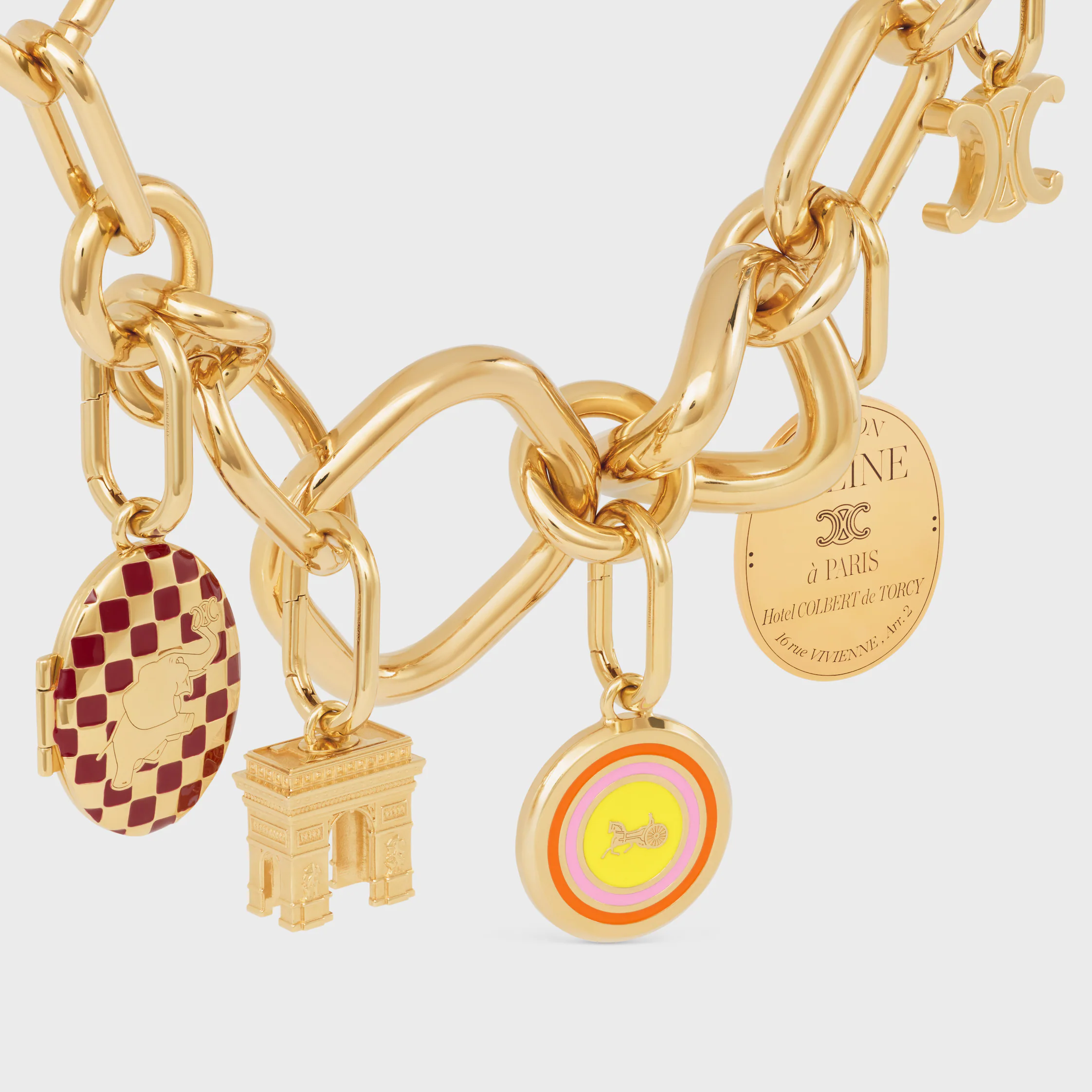 CHARM MEDAILLE SULKY EN ÉMAIL ET LAiton FINI OR