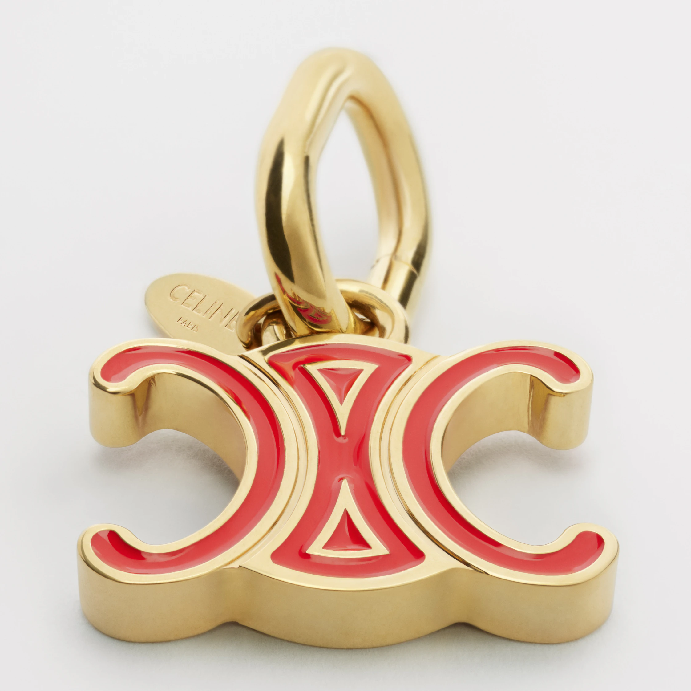 Charms Celine Triomphe en émail et laiton fini or