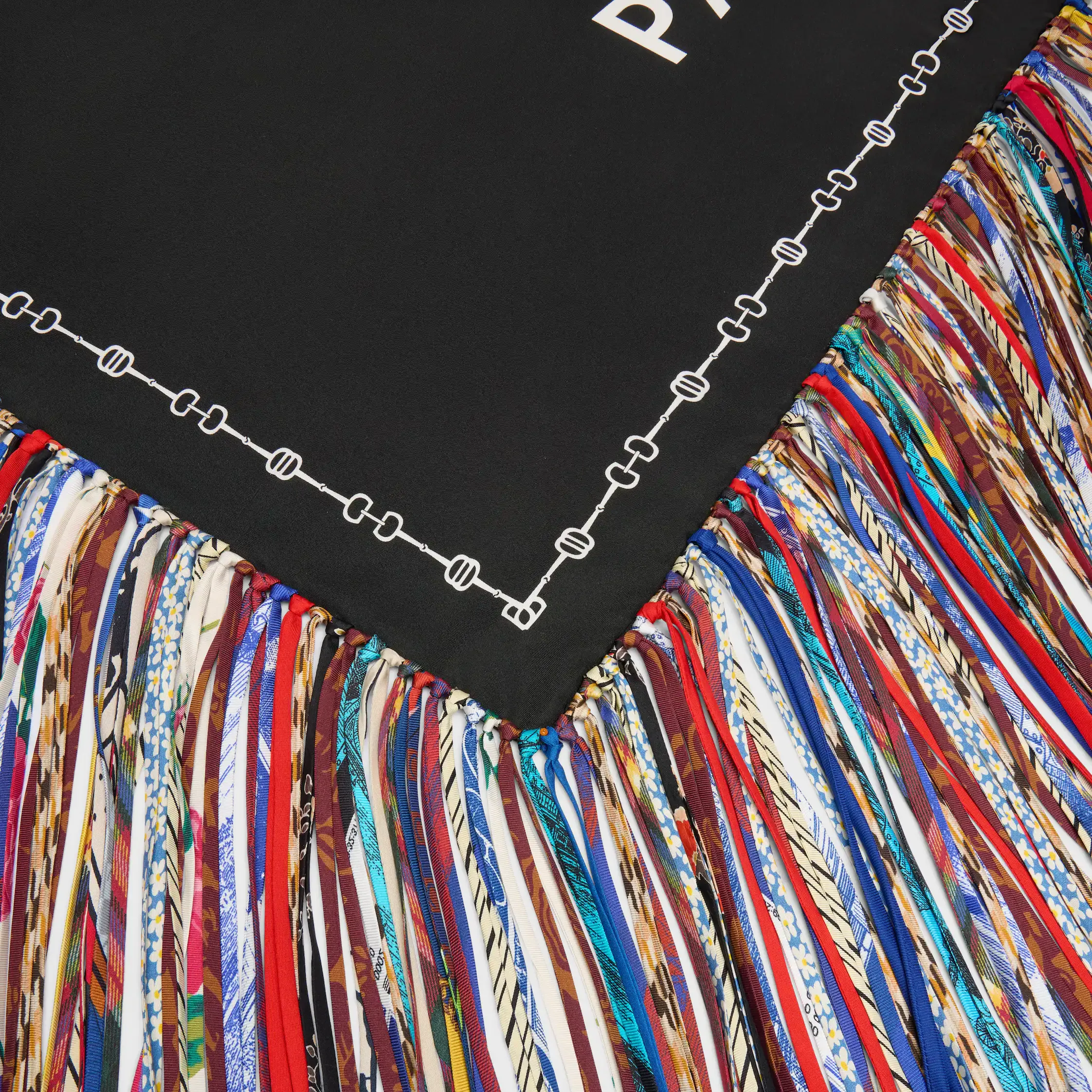 carré frangé en tissu de soie