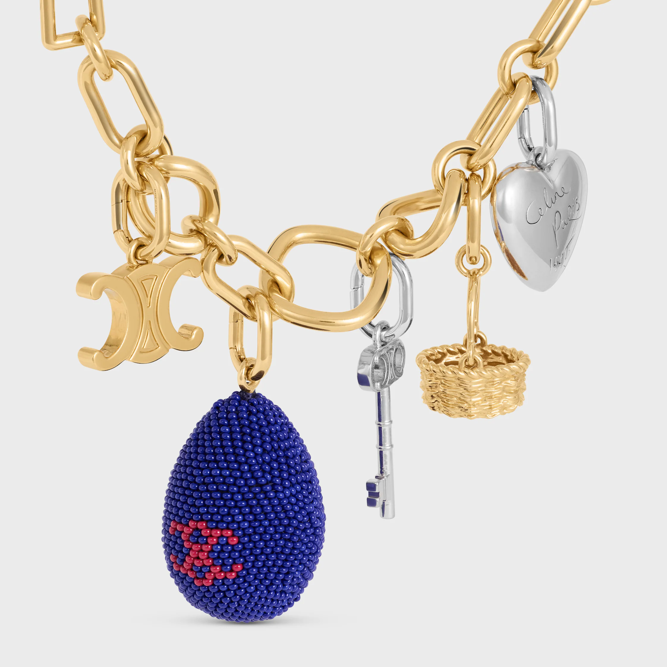 Céline Perles Charms Pendentif Œuf en Perles et laiton avec finition or