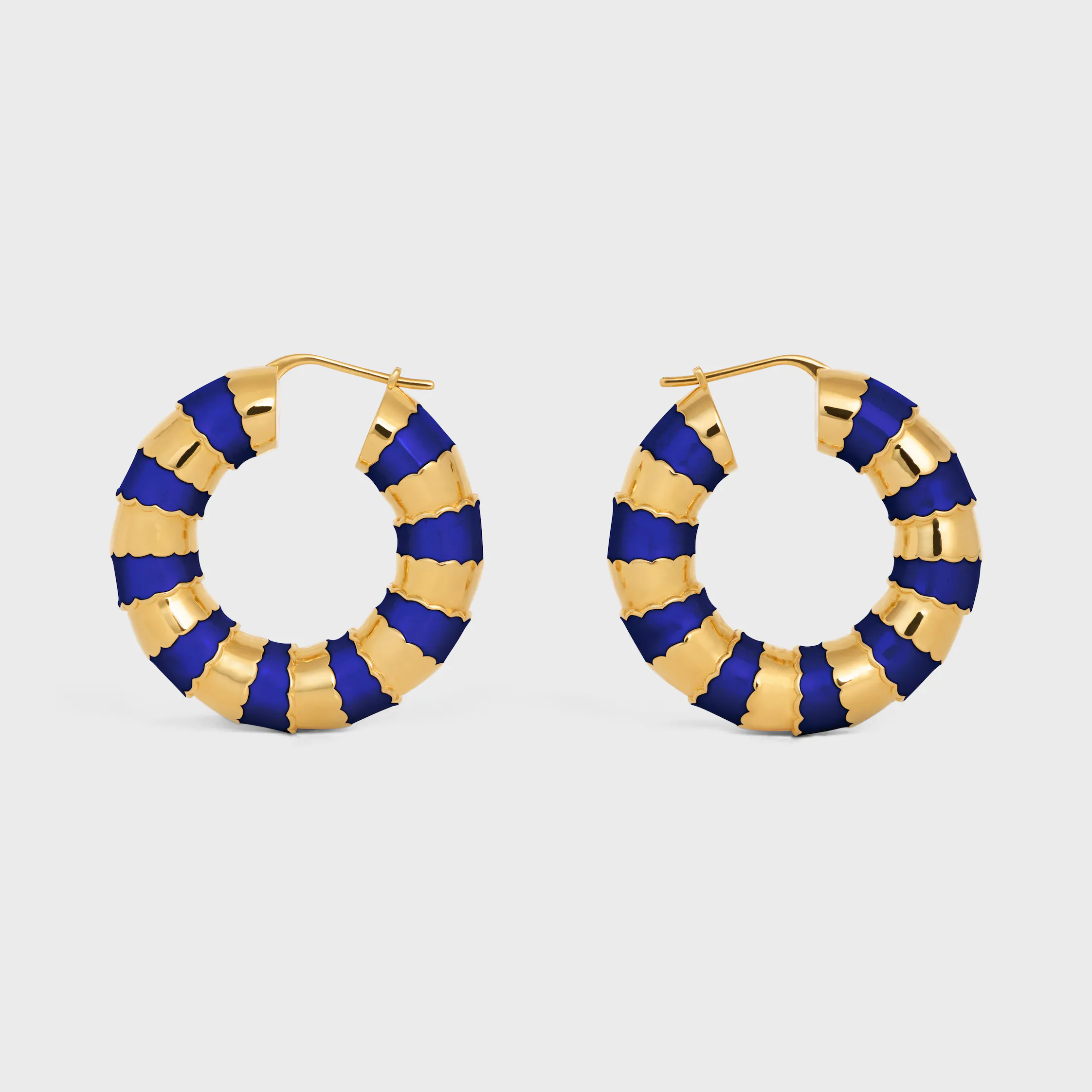Boucles d'oreilles opaques en émail et laiton avec finition or