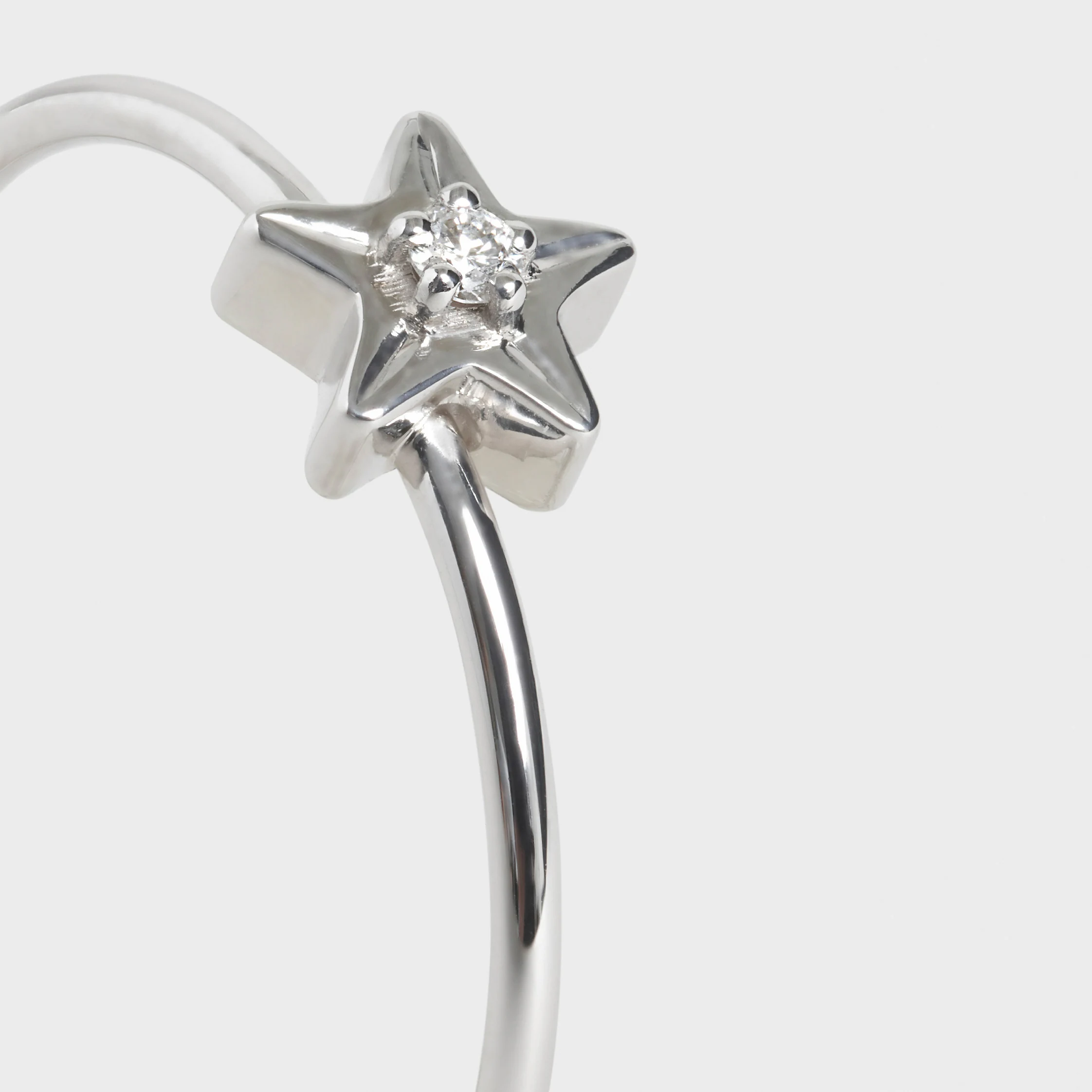 Anneau Étoile Celine en or blanc et diamant